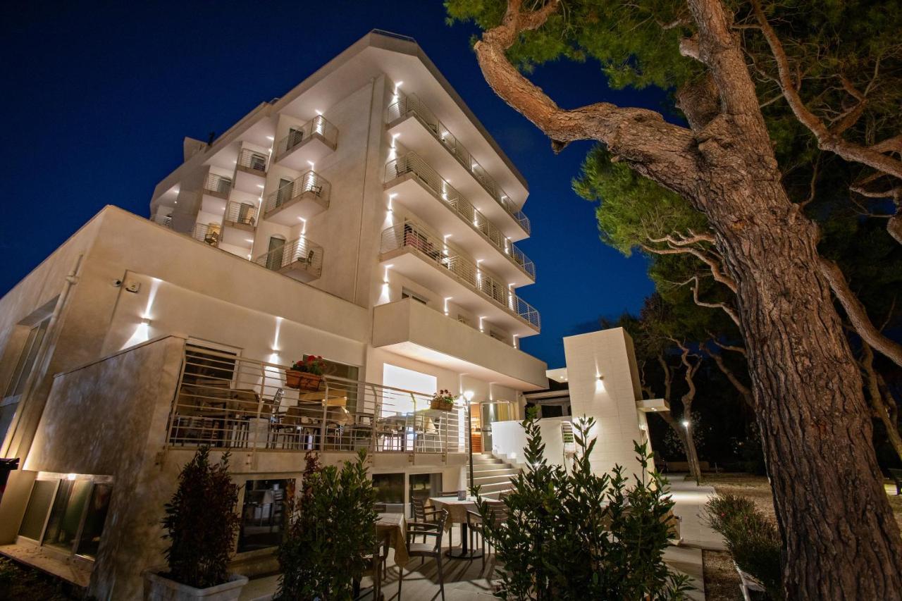 Hotel Velia Гроттамаре Экстерьер фото